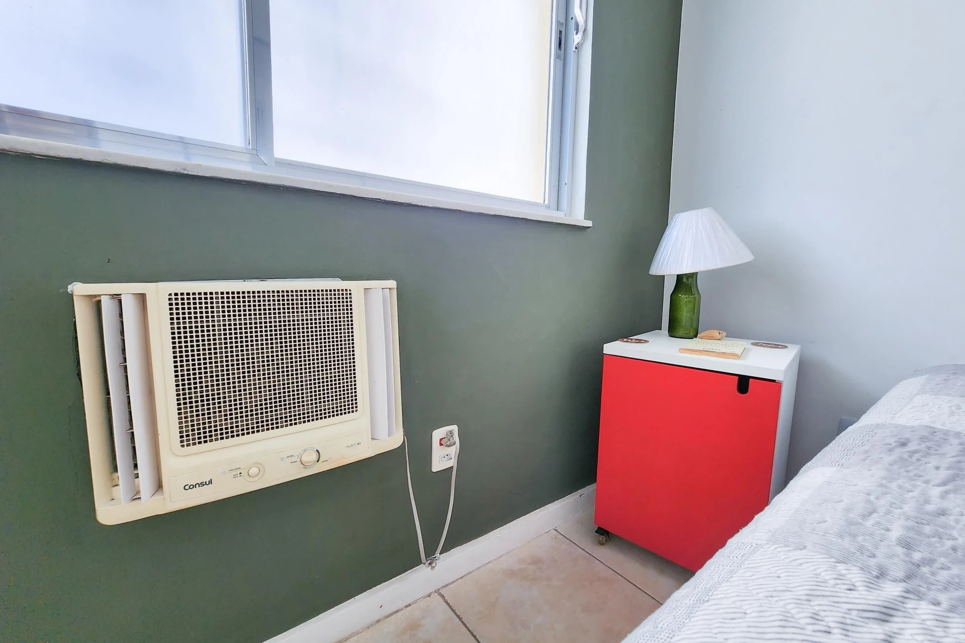 Furnished apartment with 2 bedrooms and 1 bathroom — photo 23
