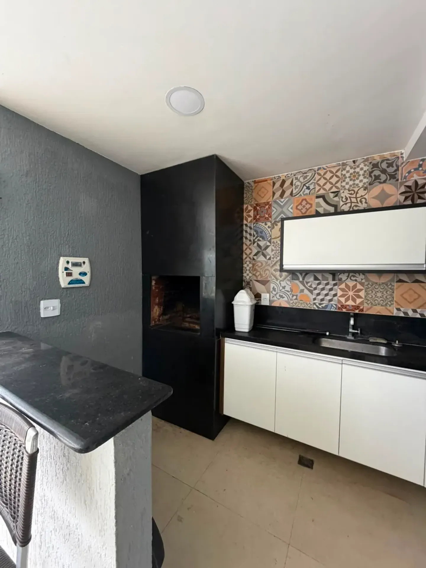 Rental house with 5 bedrooms and 5 bathrooms — photo 33