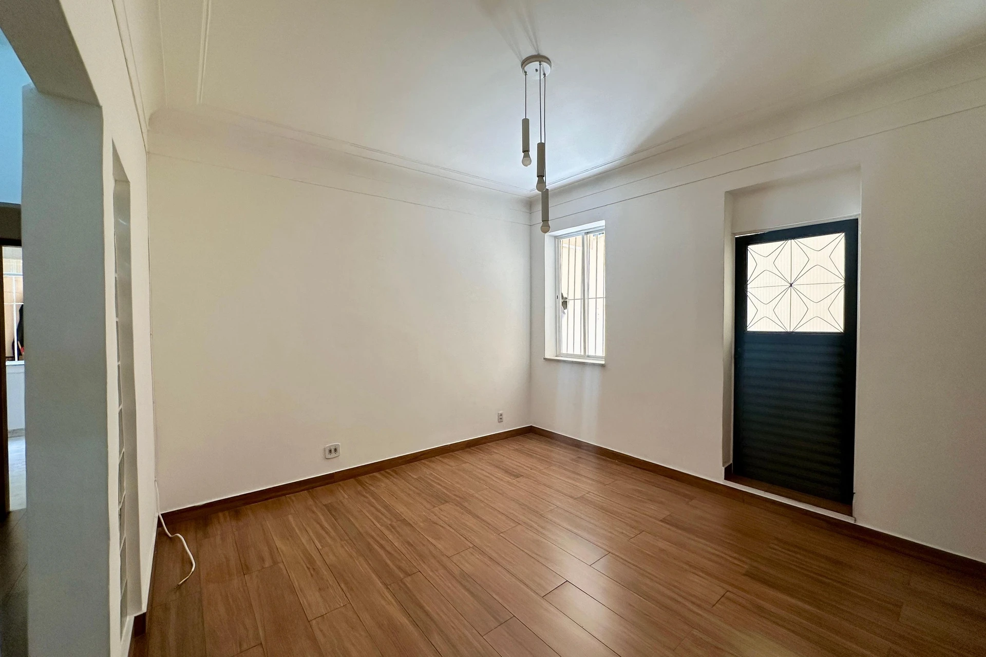 Apartamento sem móveis com 3 quartos e 1 banheiro — photo 11