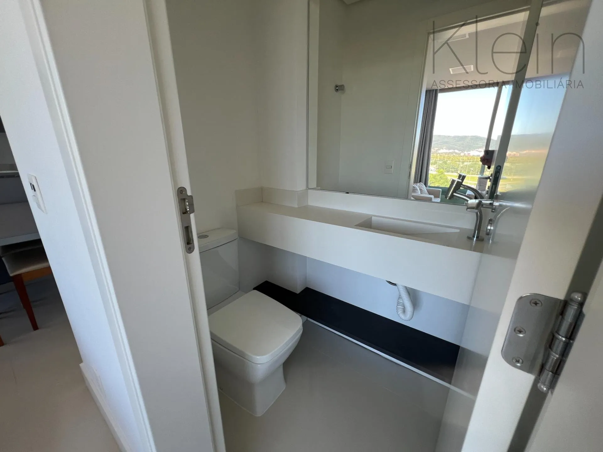 115 m² apartment with 3 en-suites and 3 parking spots — photo 9