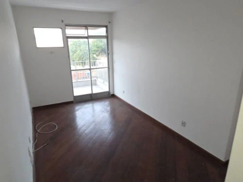 1-bedroom apartment with a separate kitchen and balcony — photo 4