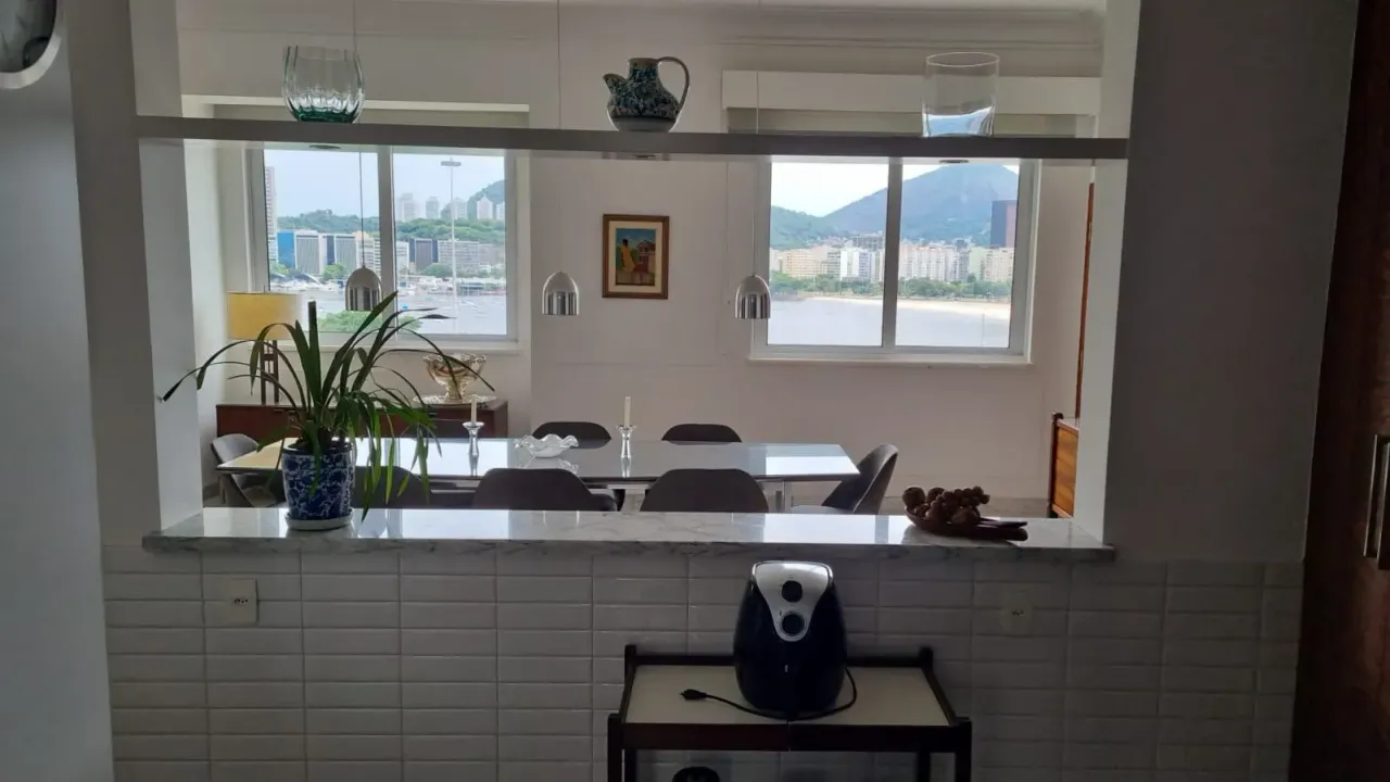 Apartamento con 3 dormitorios y ventanales de suelo a techo — photo 20
