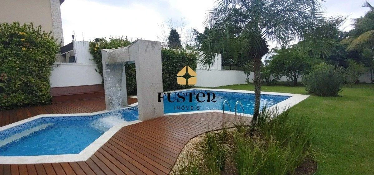 1500 m² house with 5 en-suite bedrooms and 7 baths — photo 11