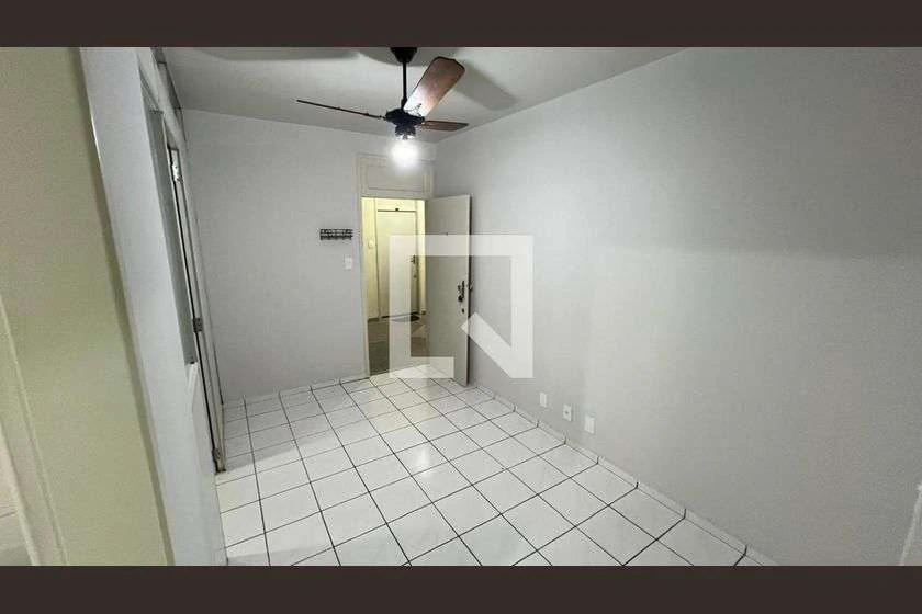 Apartamento de 44 m² con 2 dormitorios y cocina aparte — photo 4