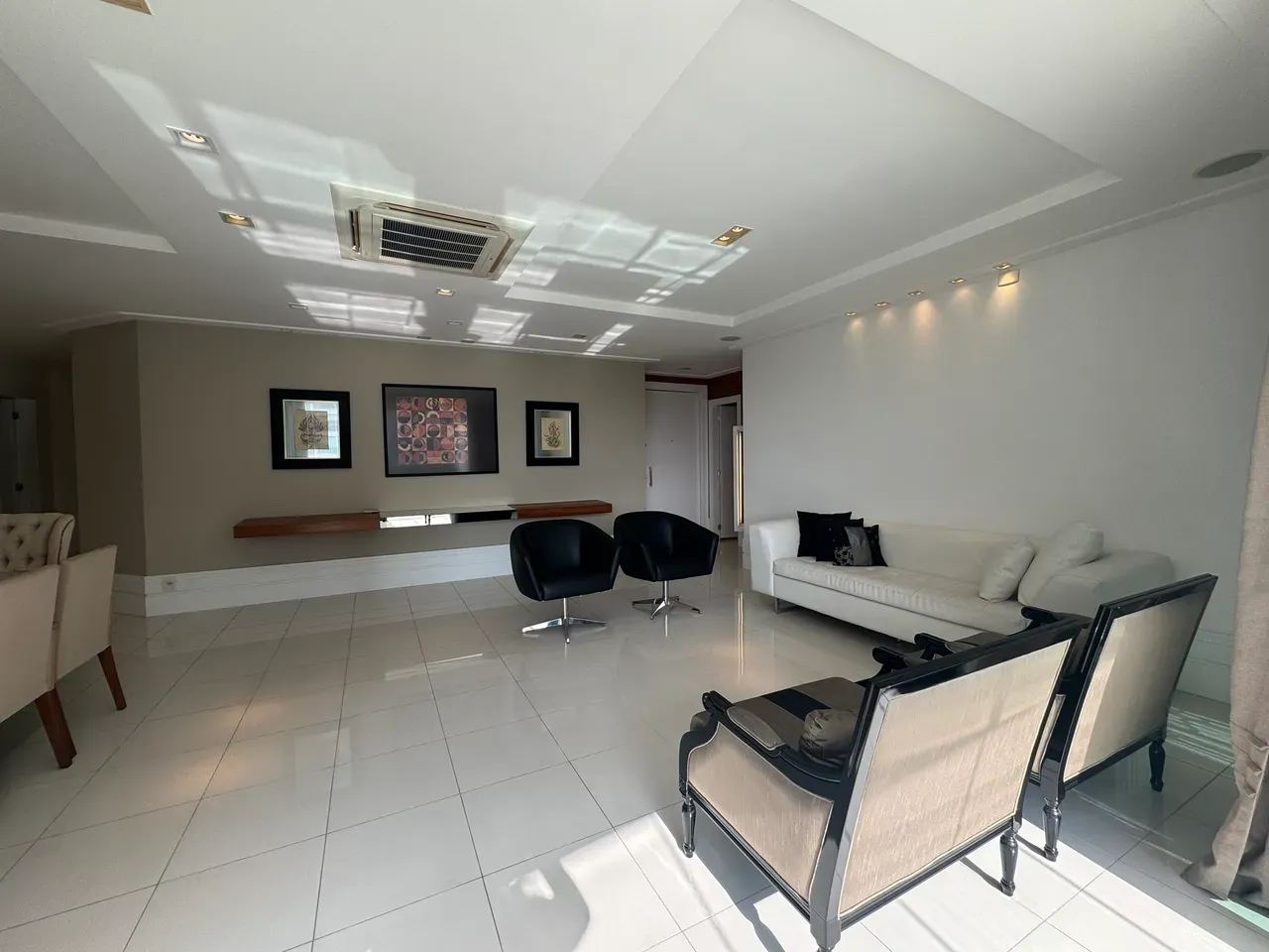 Unfurnished apartment with 4 bedrooms and 5 baths — photo 14