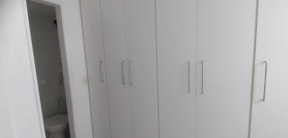 2-bedroom apartment with a mountain view — photo 25