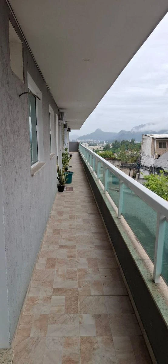 One-bedroom apartment with a mountain view in Rio de Janeiro — photo 4