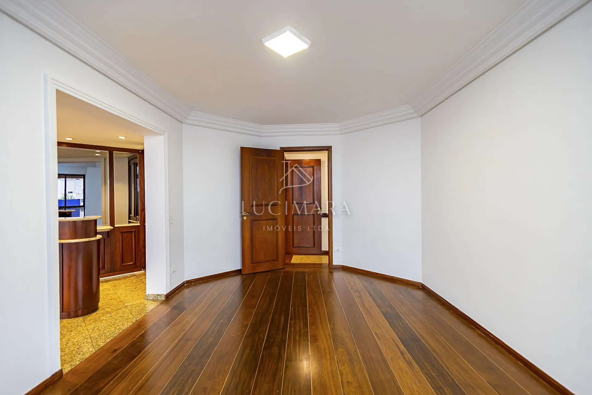 Незамеблированная квартира с 4 спальнями 427 м² — photo 19
