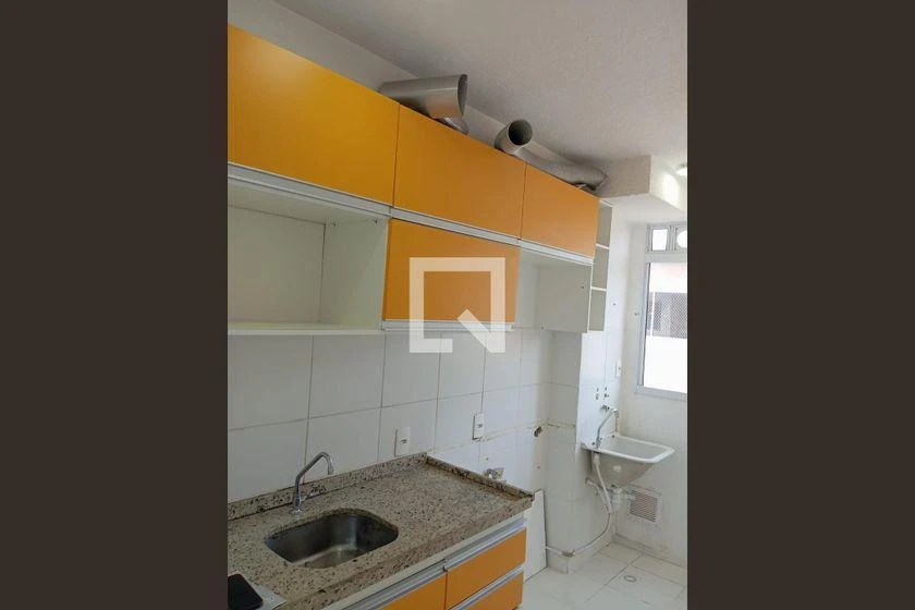 50 m² 1-bedroom apartment with fitted kitchenette and parking — photo 2