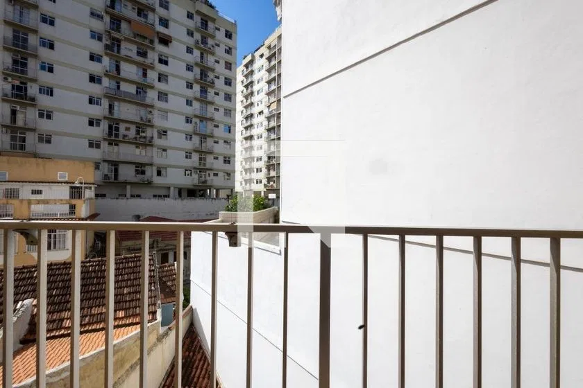 Apartment, 77 m², with wood or laminate floors — photo 18