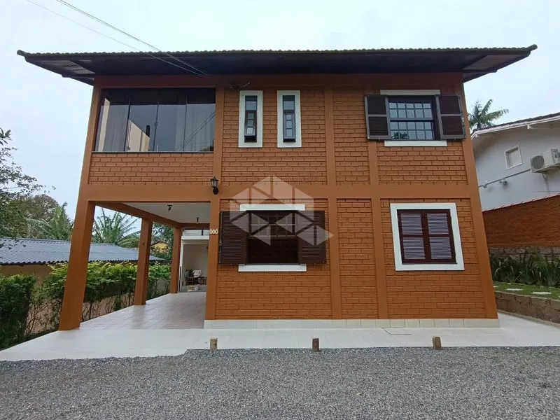 3-bedroom house with a garden — photo 5