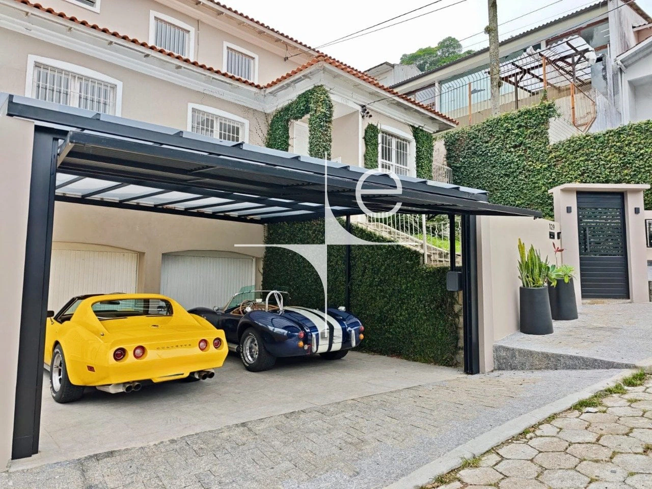 Casa de 6 dormitorios y 302 m² con jardín privado — photo 4
