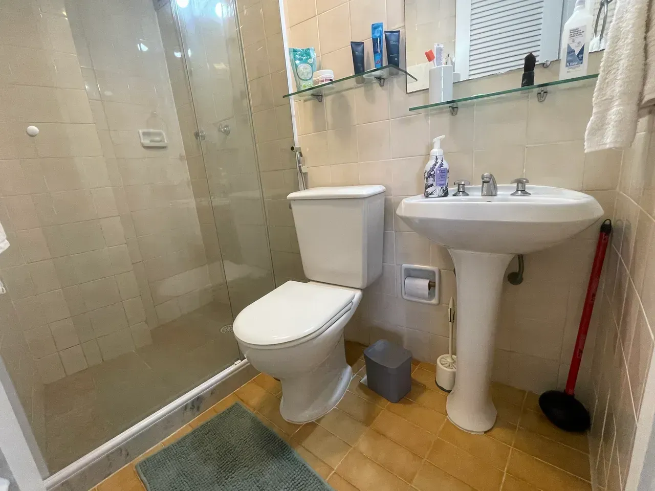 Apartamento mobiliado com 2 quartos e 3 banheiros — photo 13
