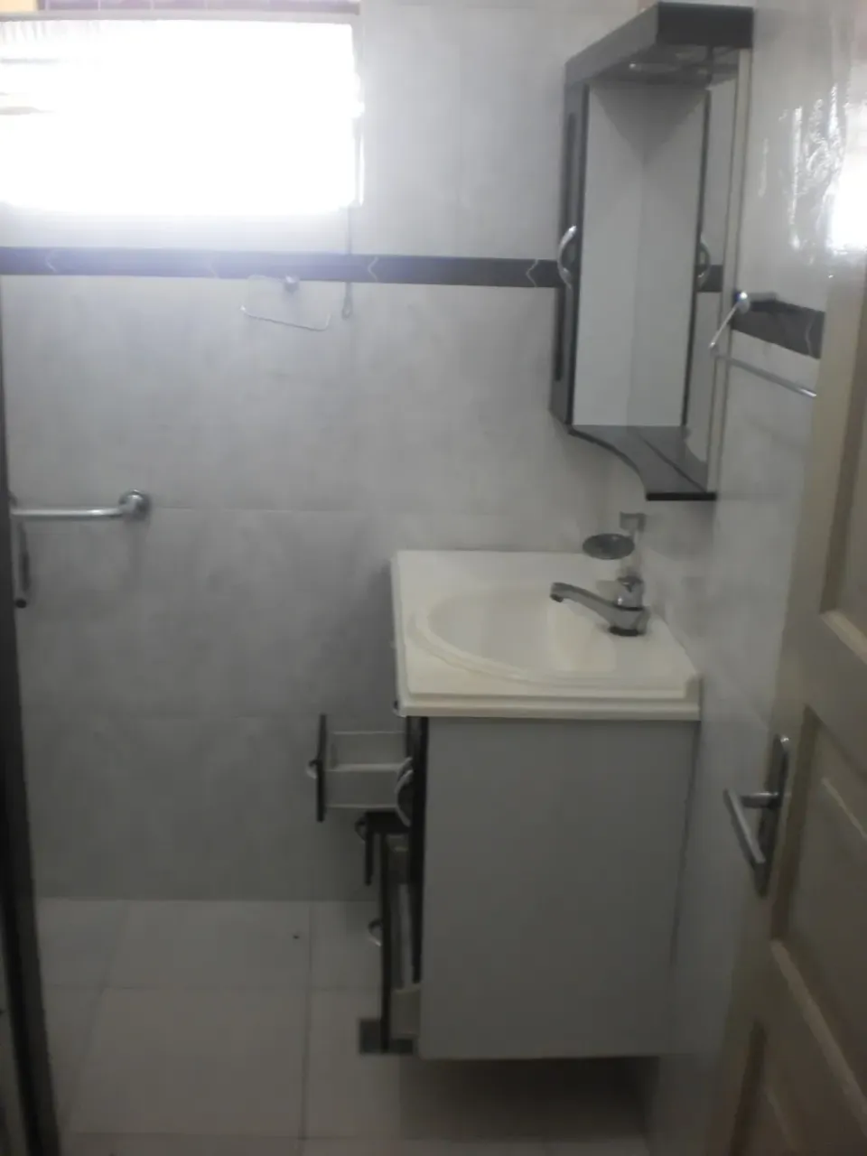 Casa sem mobília com 3 quartos e 2 banheiros — photo 10