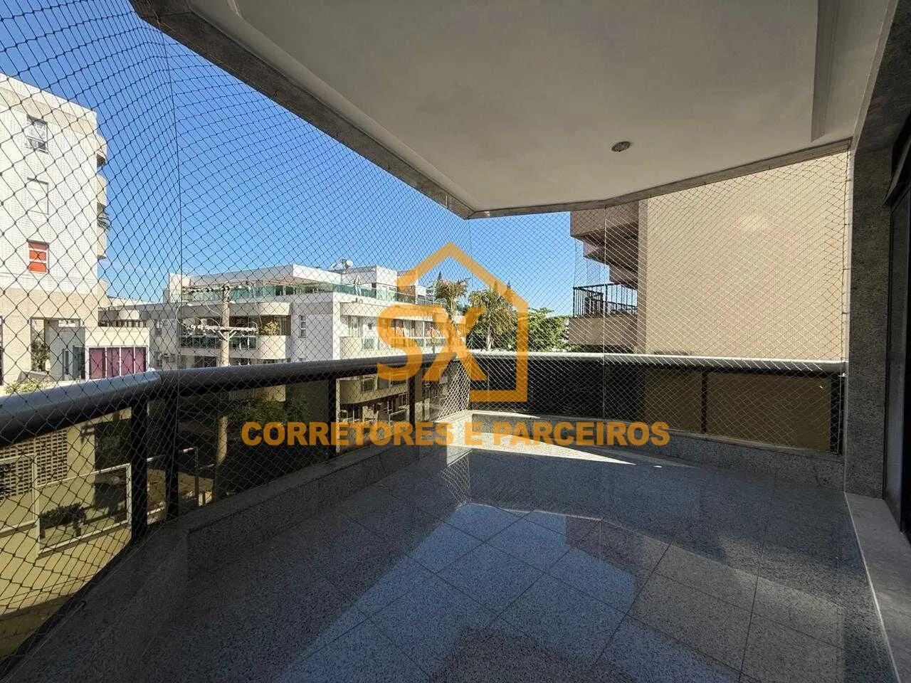 Apartment with 4 en-suite bedrooms and 210 m² gas kitchen — photo 15