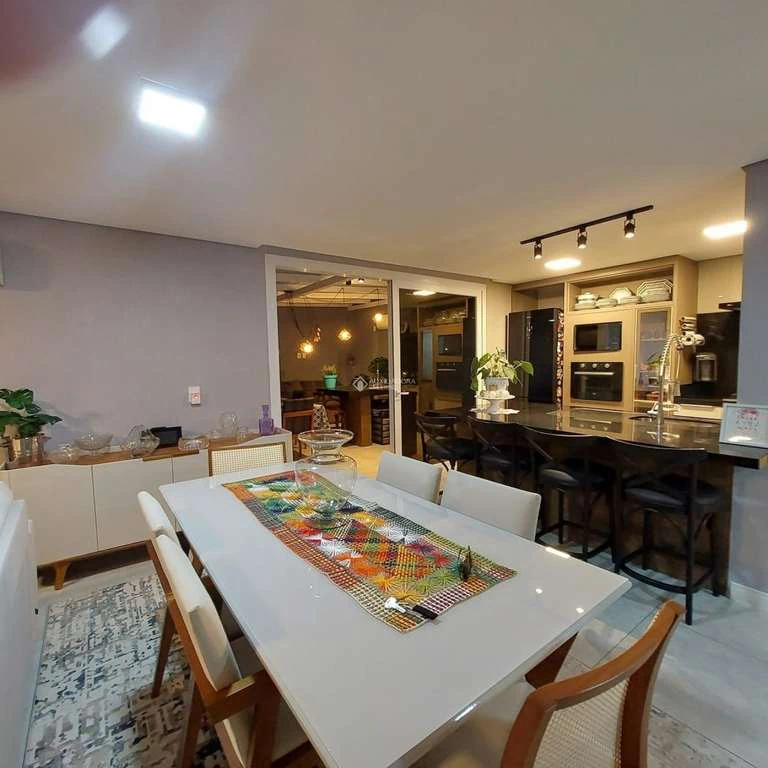 Casa mobiliada com 3 quartos e suíte, jardim privativo — photo 3