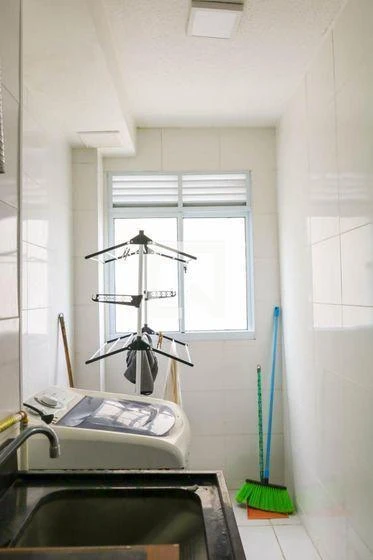 2-bedroom apartment in a building with a pool — photo 27
