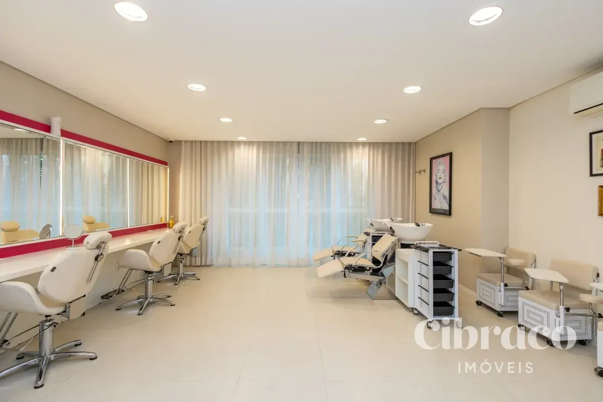 2-bedroom apartment with balcony and 2 parking spots — photo 40