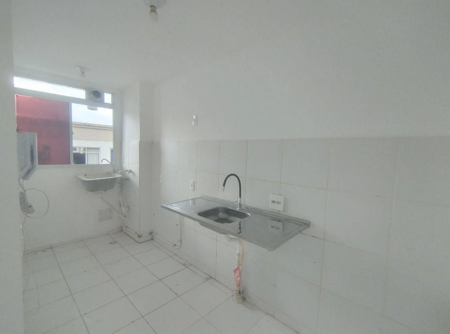 Apartamento sem mobília com 2 quartos e varanda — photo 3