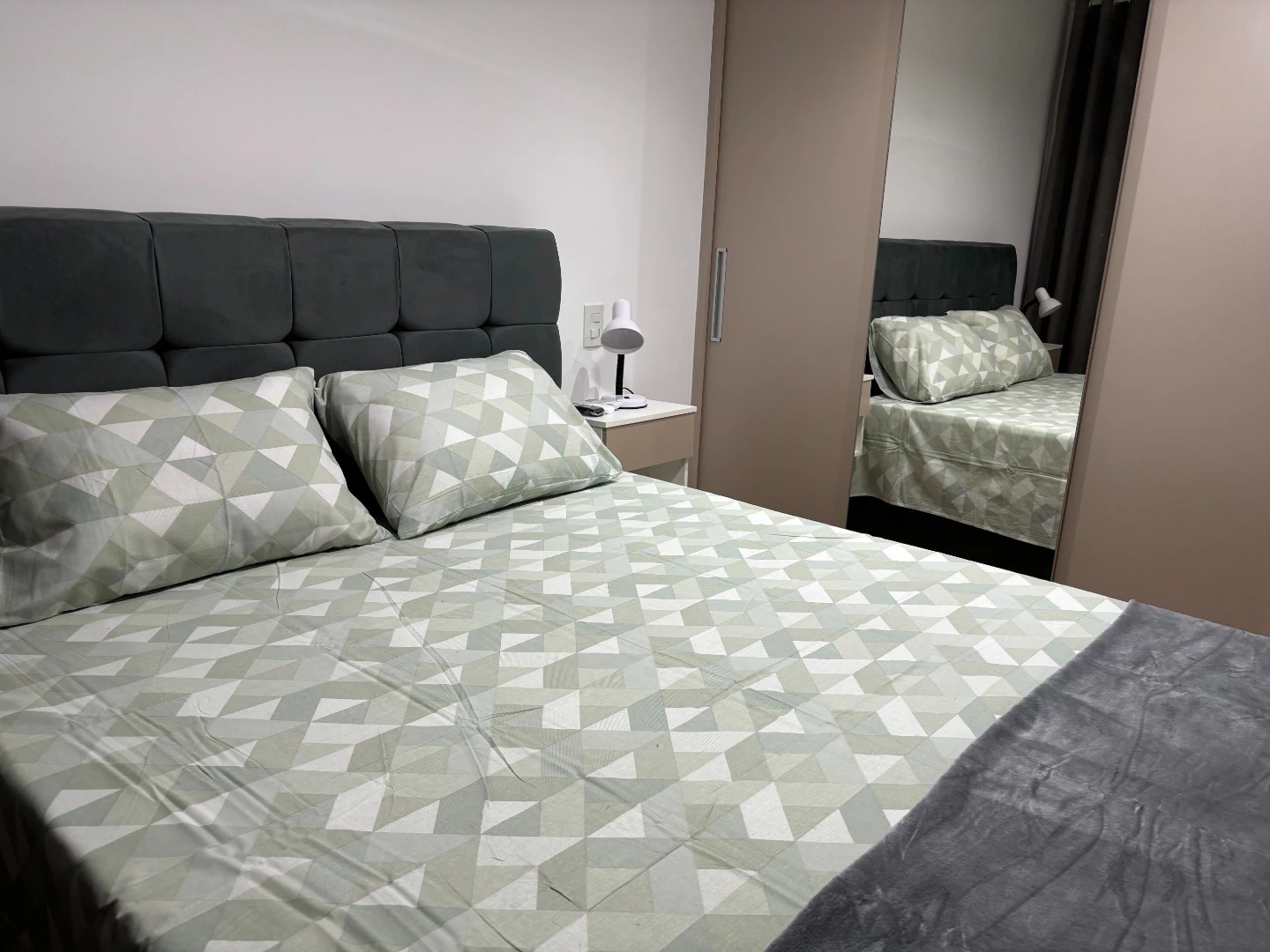 Apartamento mobiliado de 2 suítes com 85 m² e varanda — photo 3