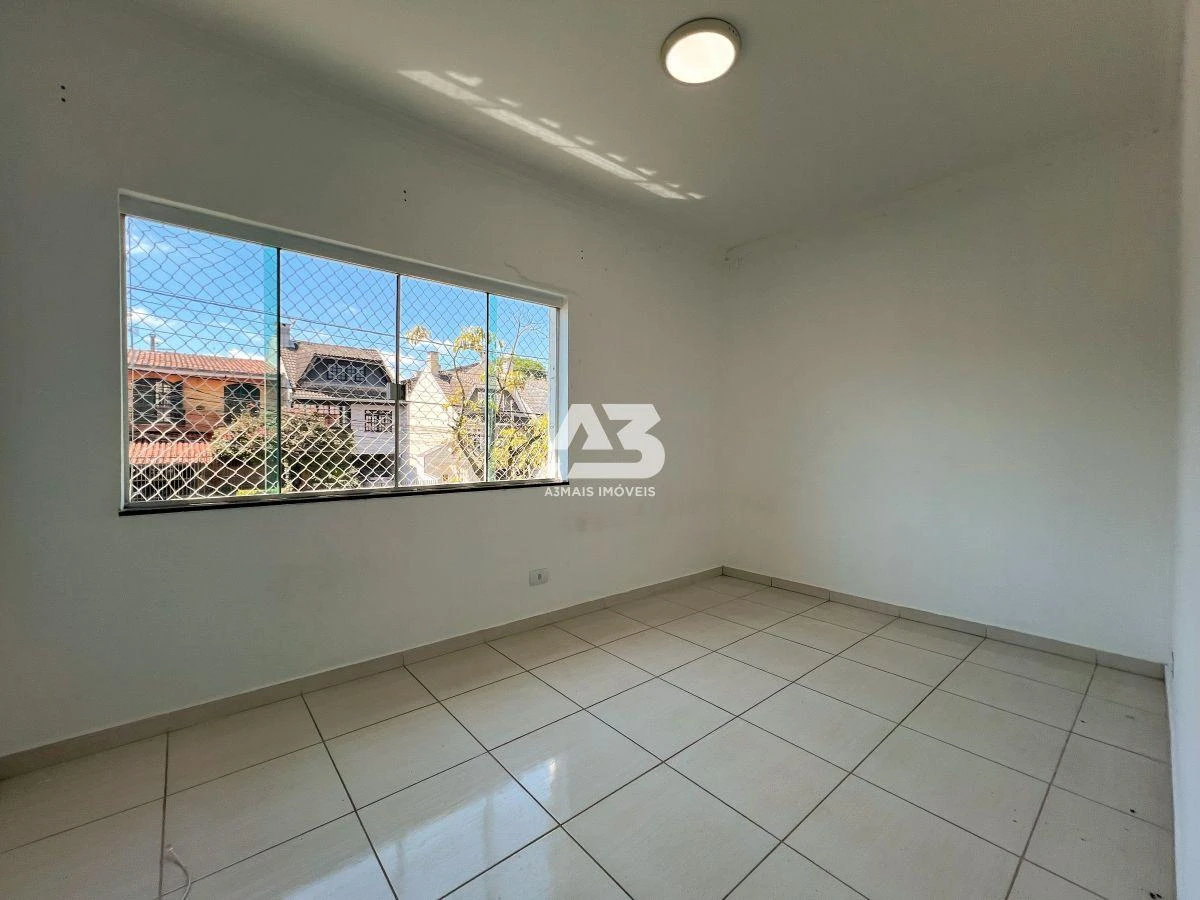 4-bedroom house with a washing machine in Curitiba — photo 9