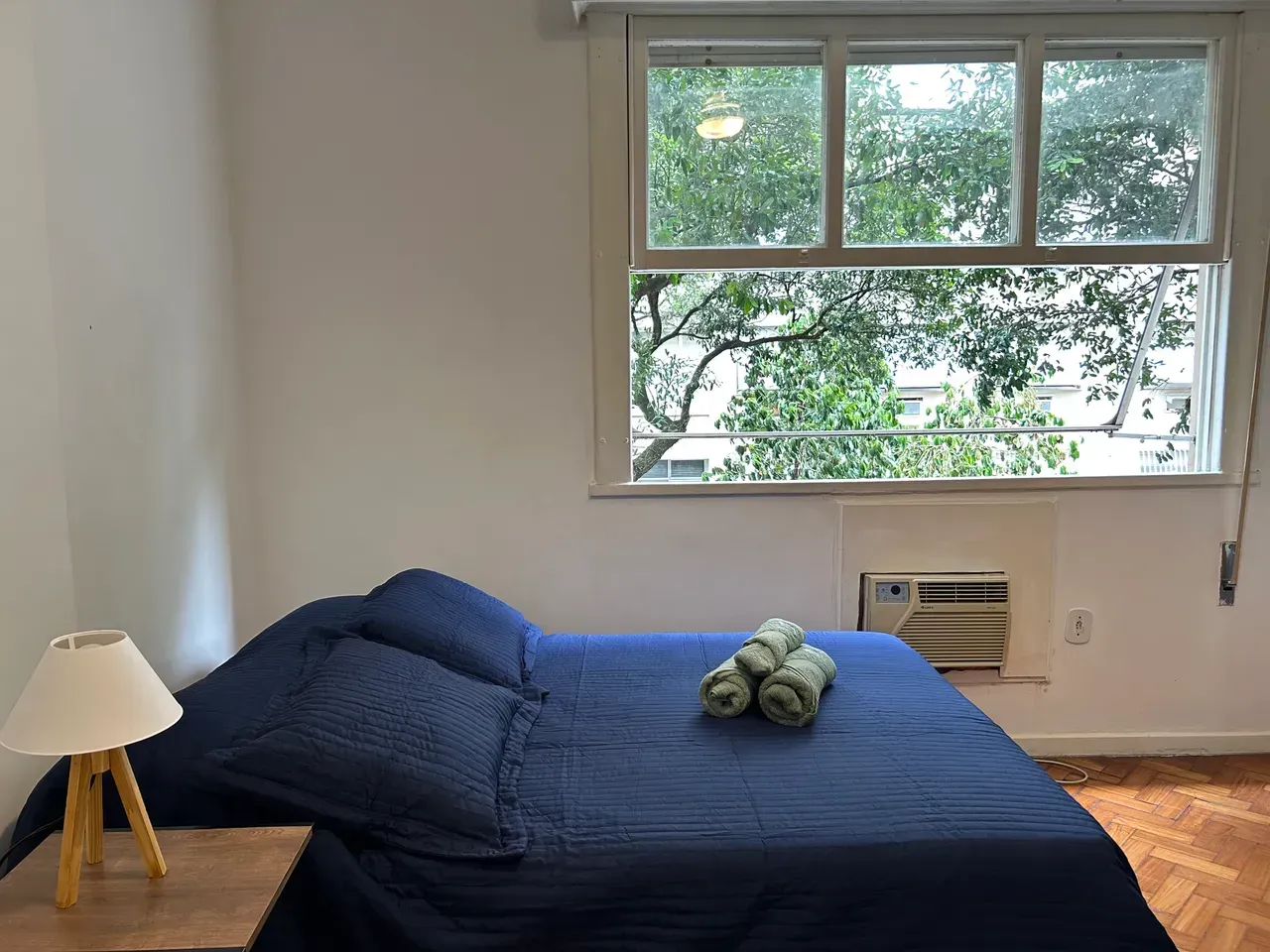 Furnished 1-bedroom apartment with 1 bathroom — photo 13