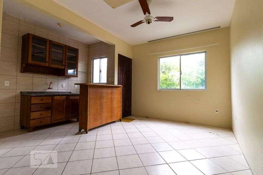 Casa de 80 m² com 1 quarto e jardim privativo