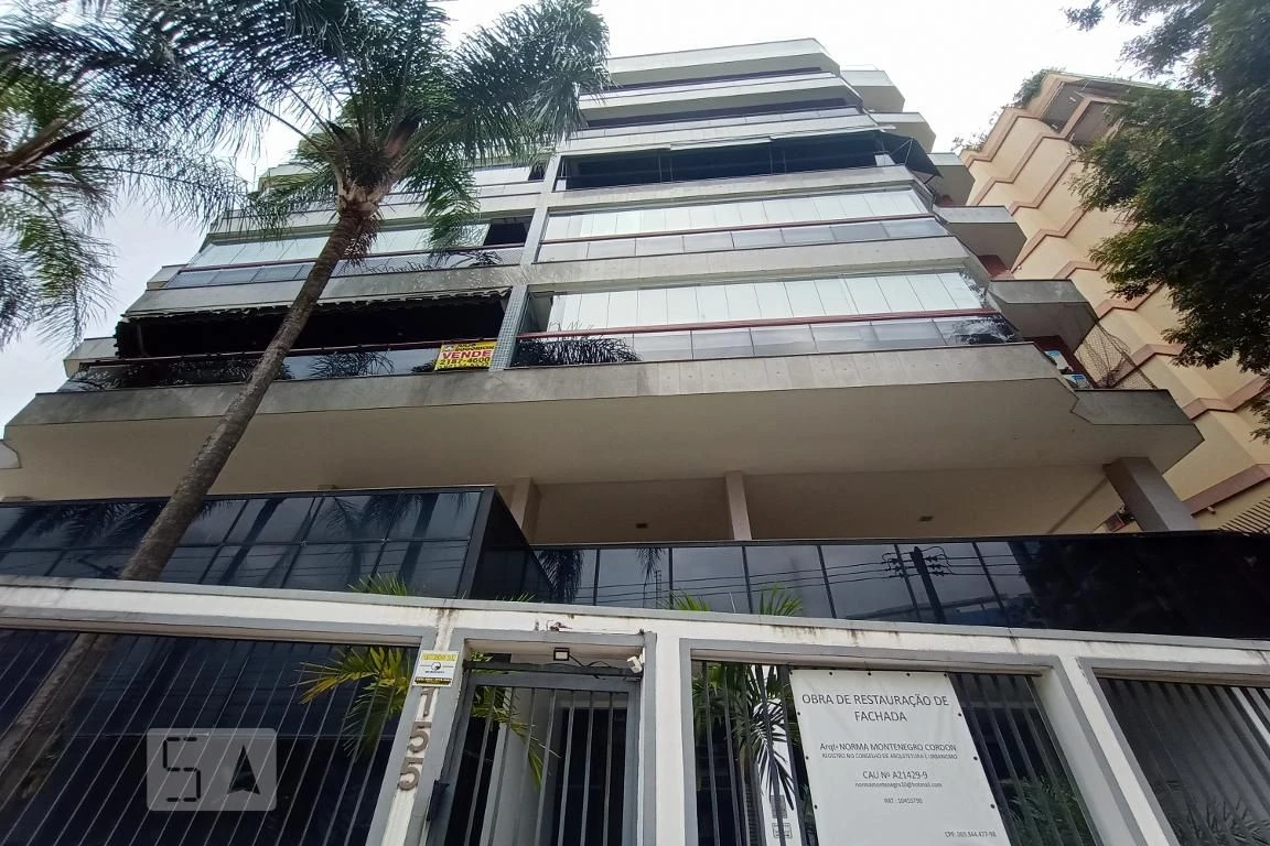 Apartamento de 4 quartos com janelas do piso ao teto — photo 69