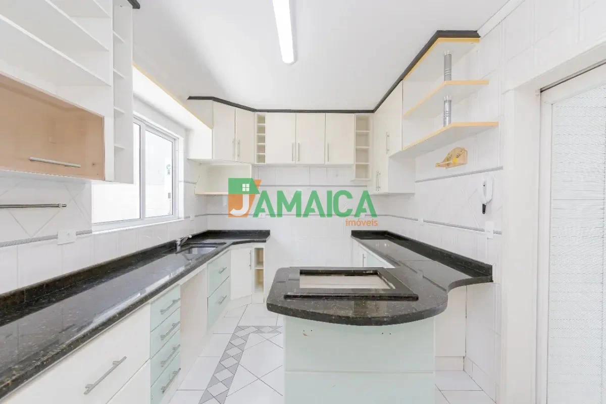 Casa, 140 m², com closet