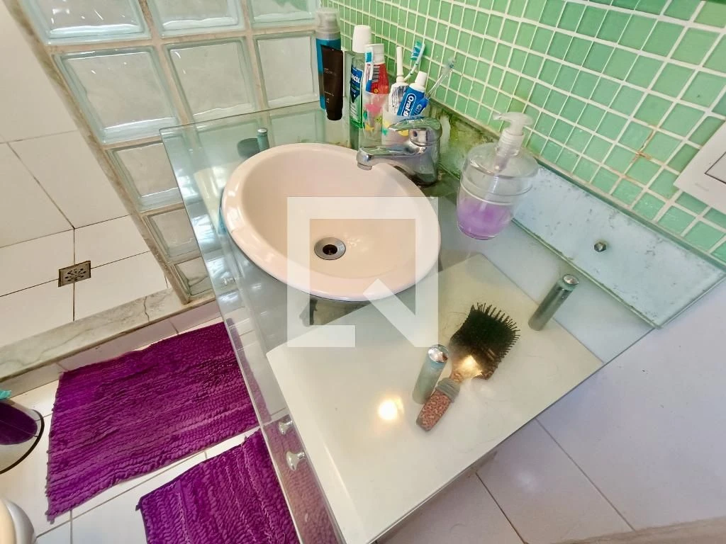 Furnished apartment with private yard and BBQ — photo 25