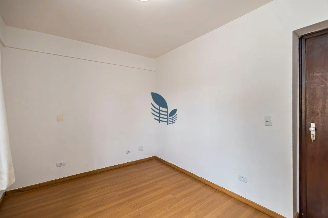 2-bedroom apartment with a bathtub in Curitiba — photo 6