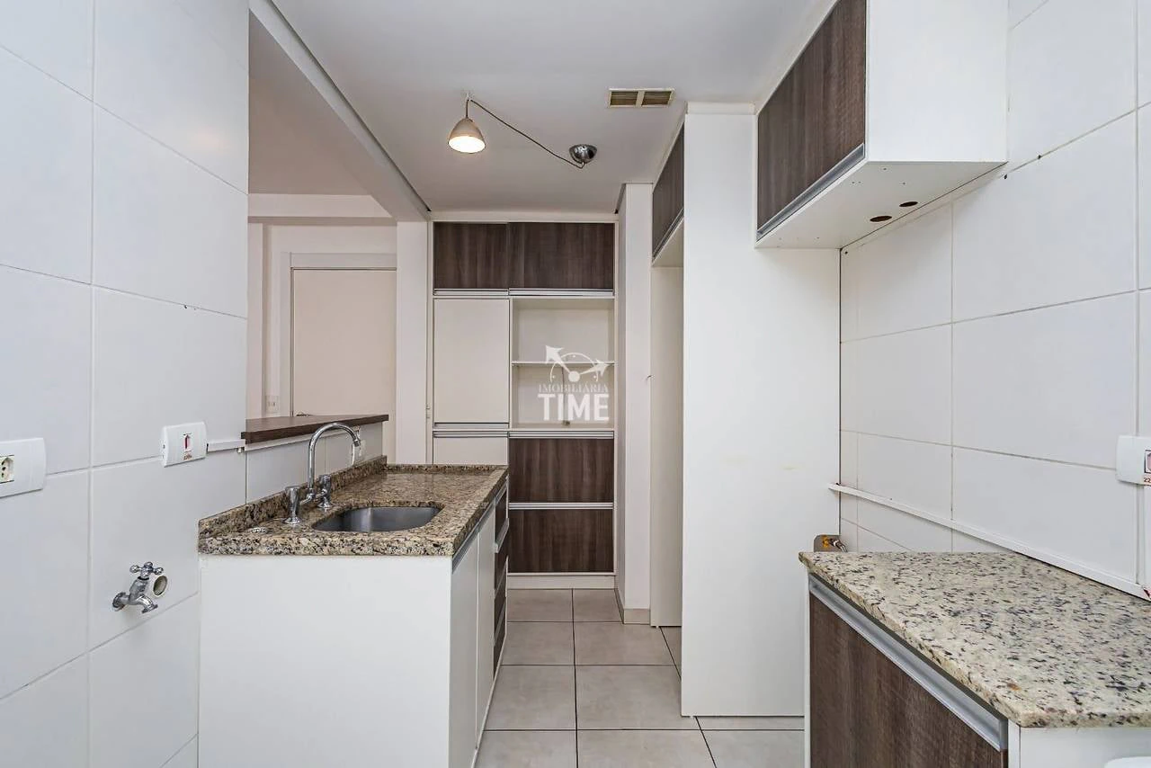 2-bedroom apartment with a home office in Curitiba — photo 14