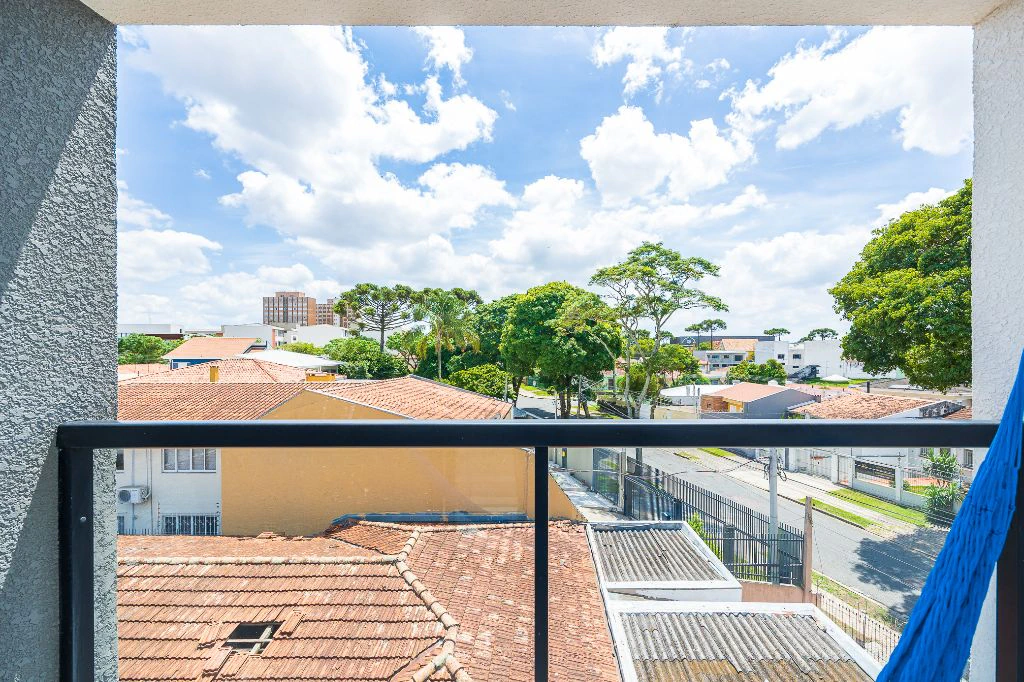 1-bedroom apartment with a gas heater and balcony — photo 2