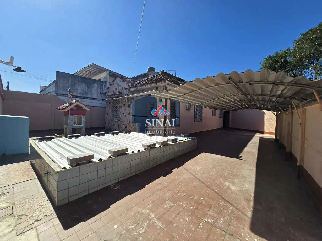 Casa com 4 quartos, 4 banheiros e 8 vagas — photo 9