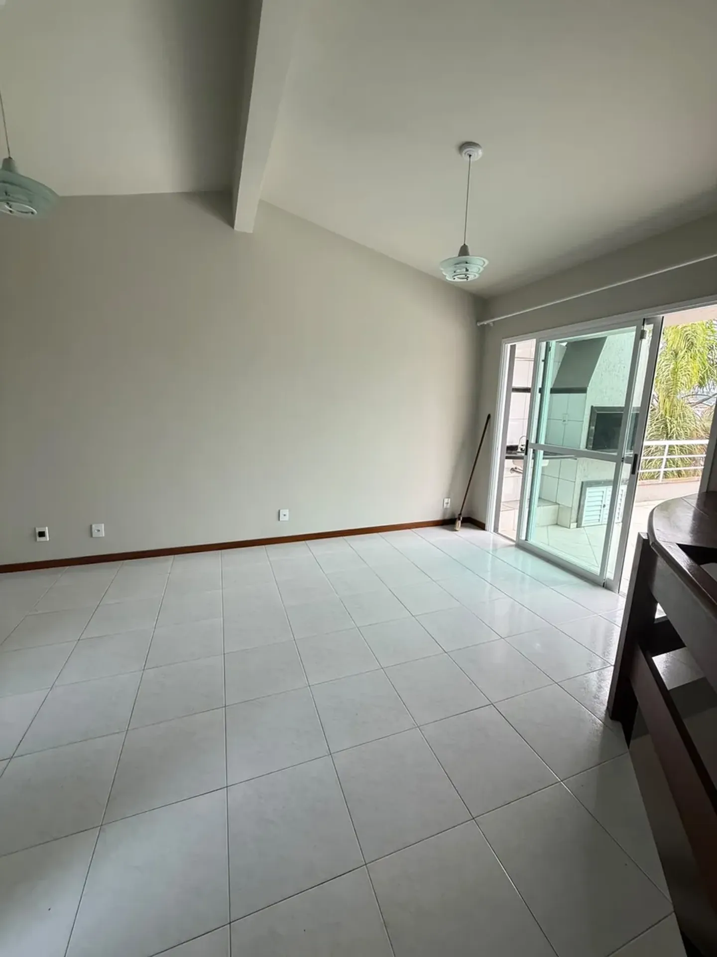 Water view in a 3-bedroom house, 180 m² — photo 10