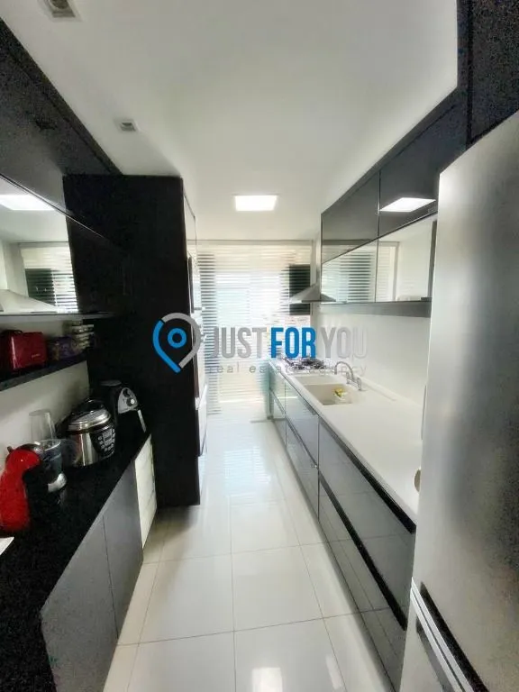 3-bedroom duplex with 4 bathrooms and 189 m² — photo 29