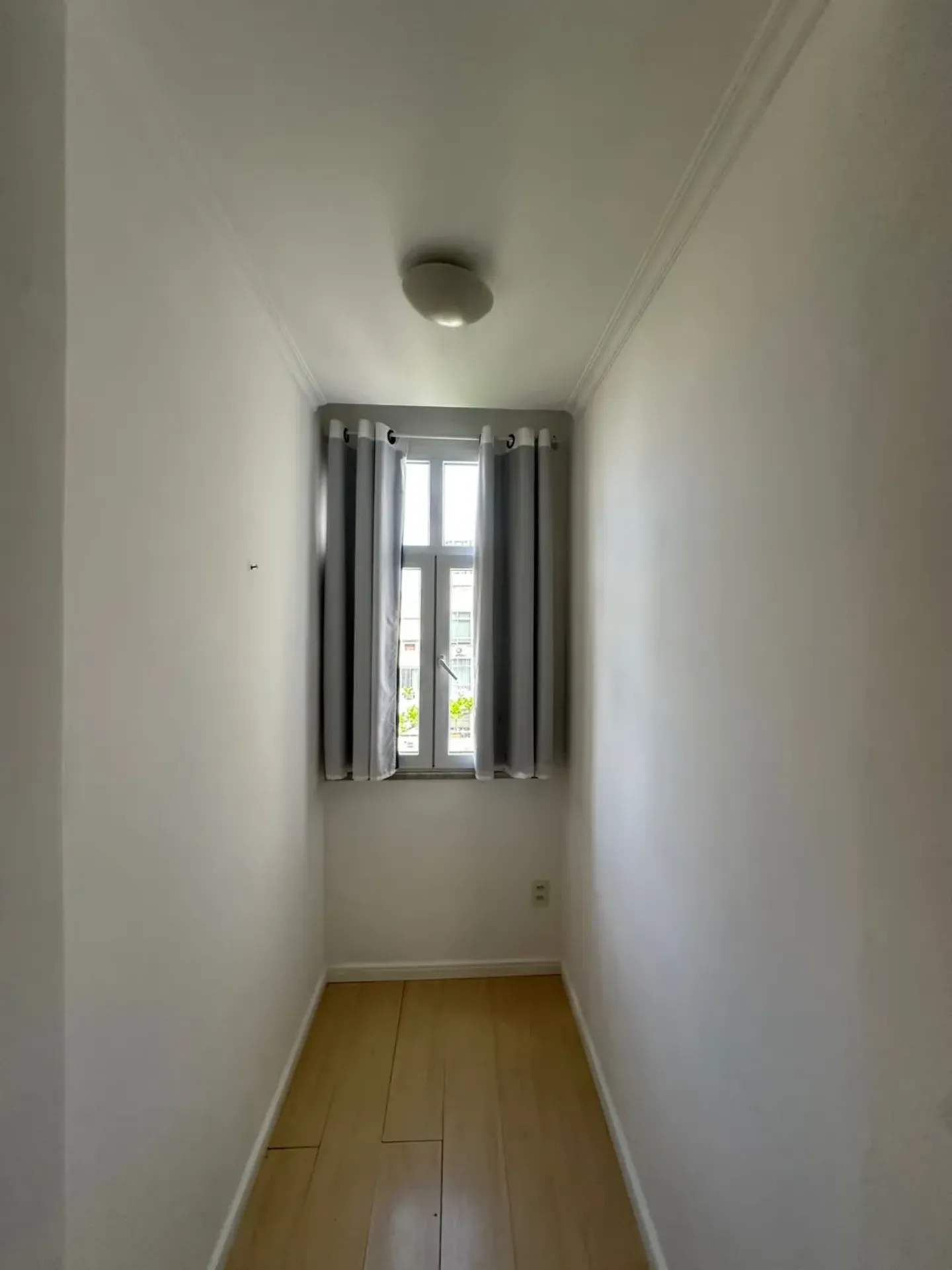 Apartment with a closed kitchen and gas stove; 2 bedrooms — photo 34