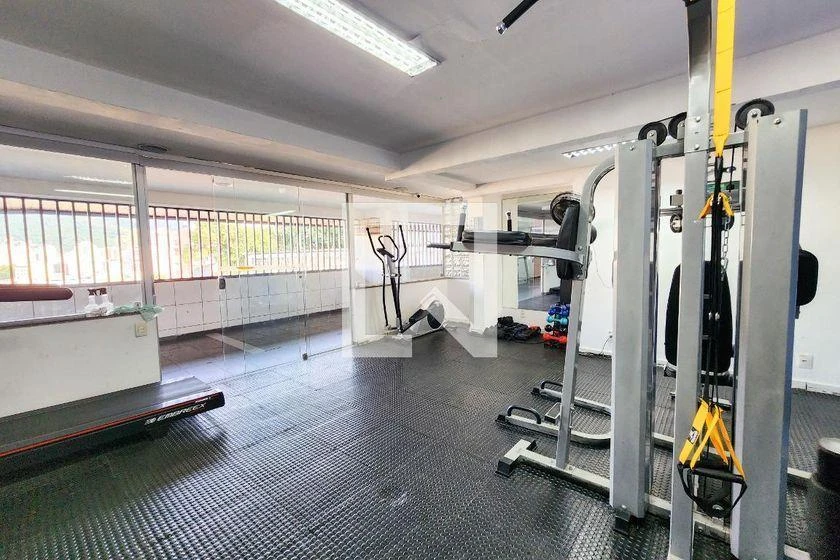 Furnished 100 m² apartment with 2 bedrooms and balcony — photo 42