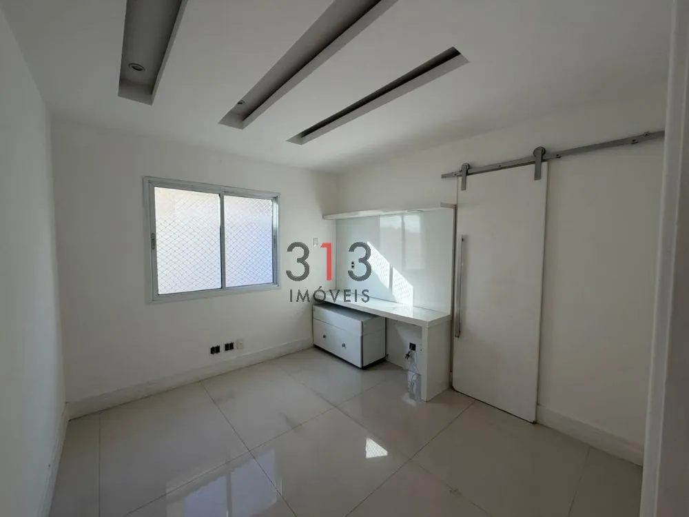 Casa de 198 m² com varanda gourmet e espaço de home office — photo 11