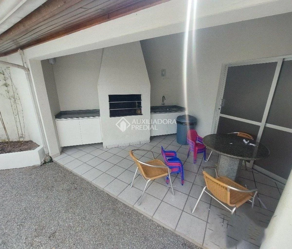 3-bedroom apartment with a washing machine — photo 9