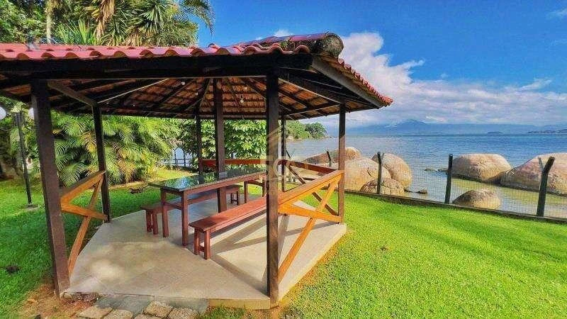 Furnished 3-bedroom apartment with enclosed balcony — photo 26