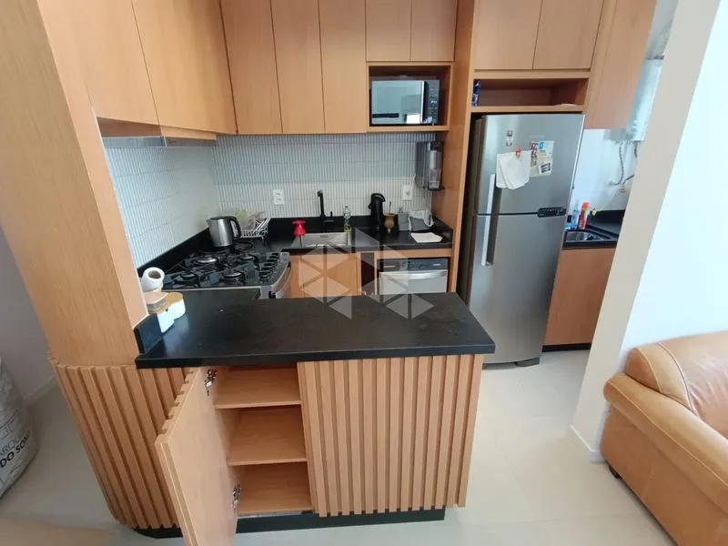 Apartamento amueblado de 2 habitaciones con jardín privado — photo 17