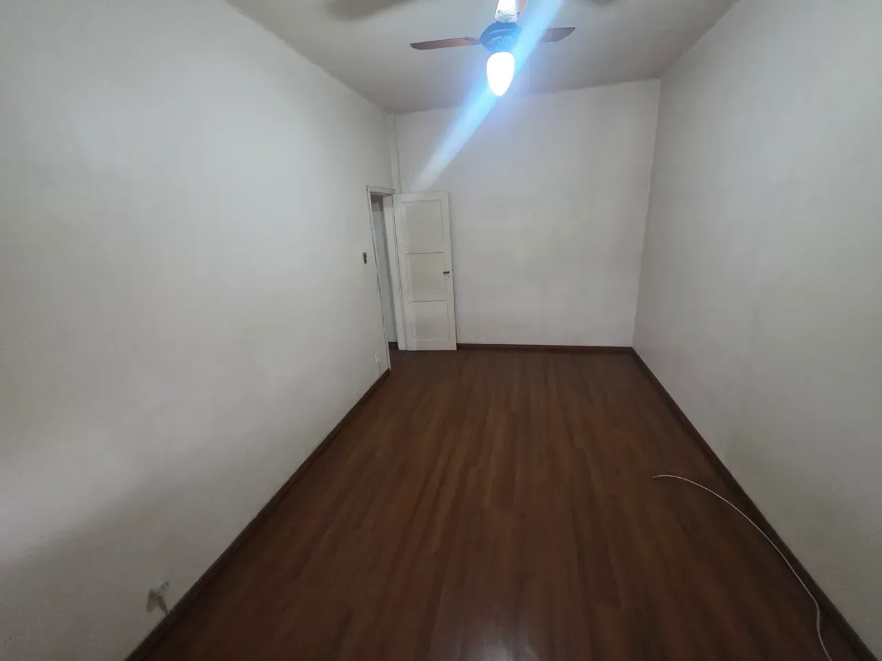 Apartment, 90 m², with wood or laminate floors — photo 12