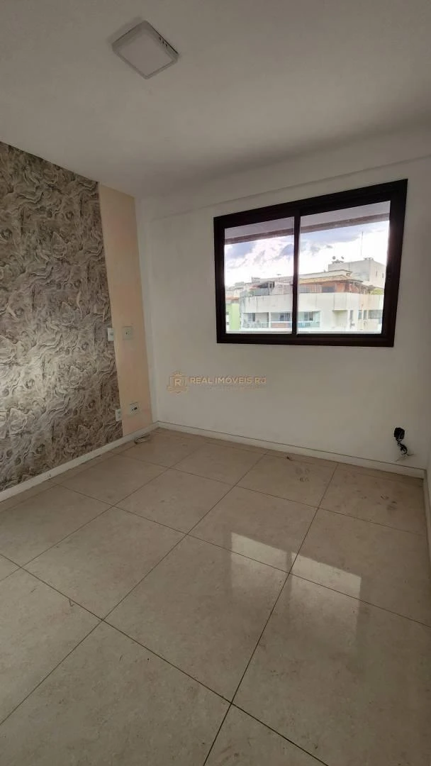 Unfurnished apartment with 3 bedrooms and 2 bathrooms — photo 15