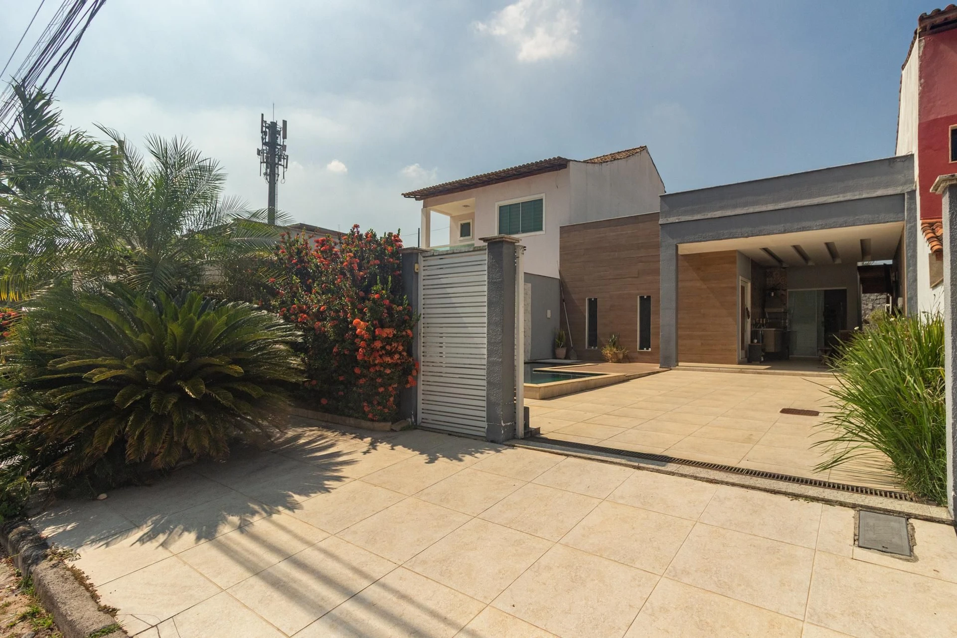 Furnished house, 285 m², with a private pool — photo 45