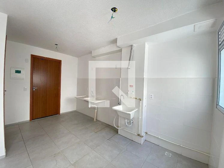 One-bedroom apartment in a building with a pool — photo 8