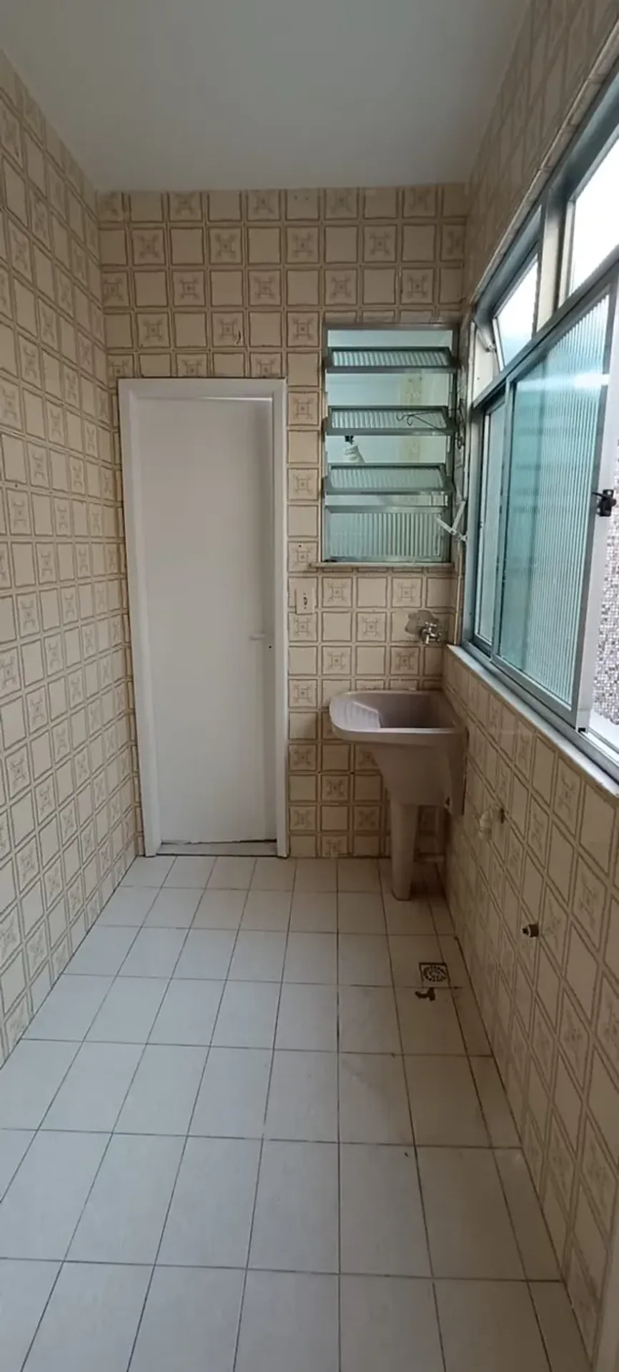 Apartment, 57 m², with a walk-in closet — photo 6
