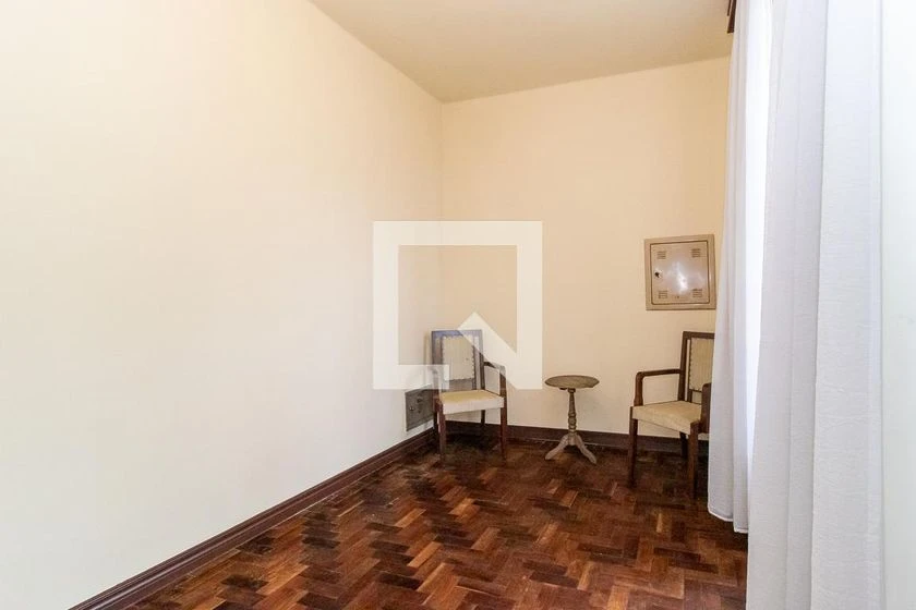 Casa com 5 quartos e área de churrasco privativa — photo 3
