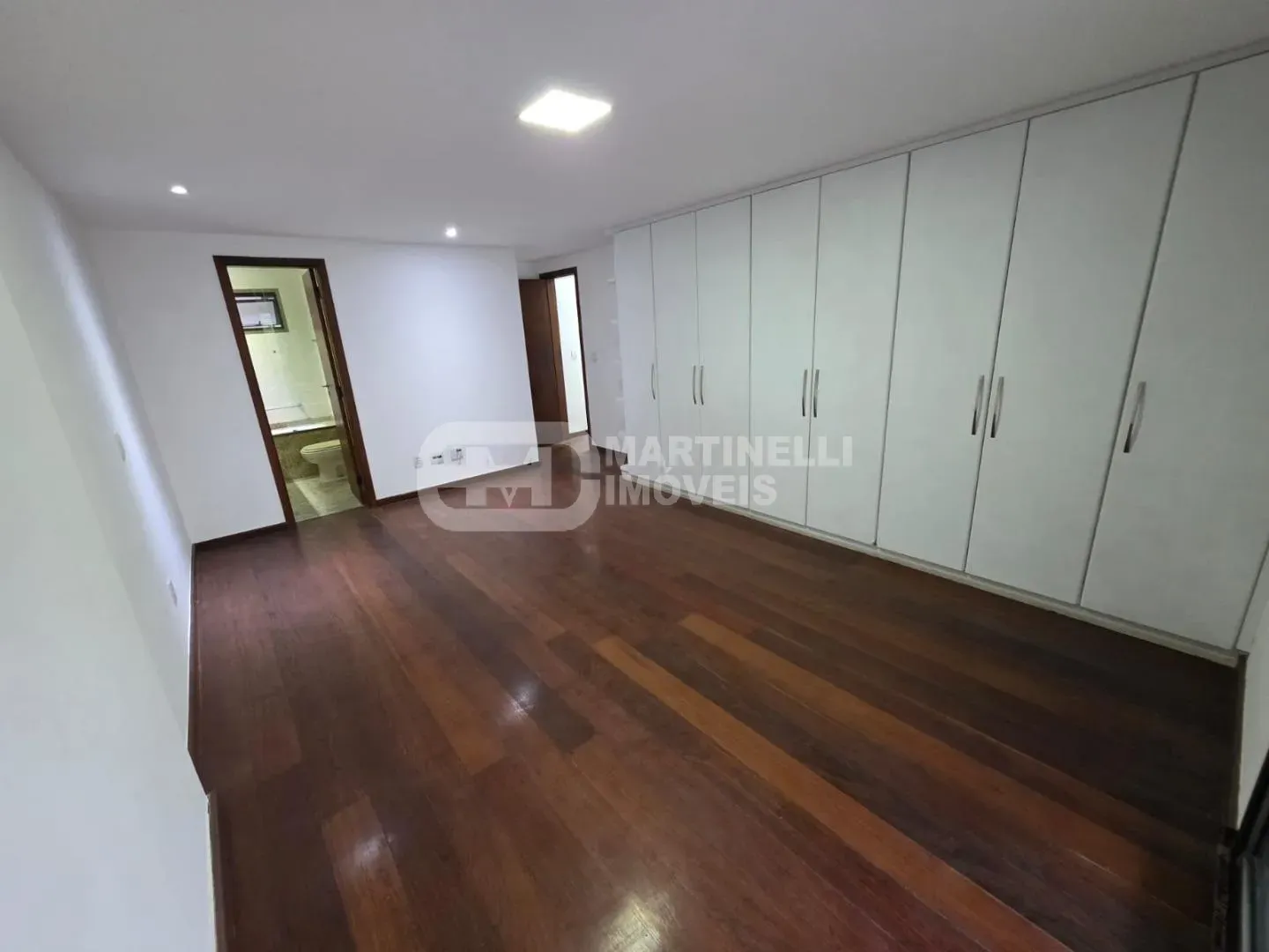 3-bedroom apartment with a bathtub in Rio de Janeiro — photo 26