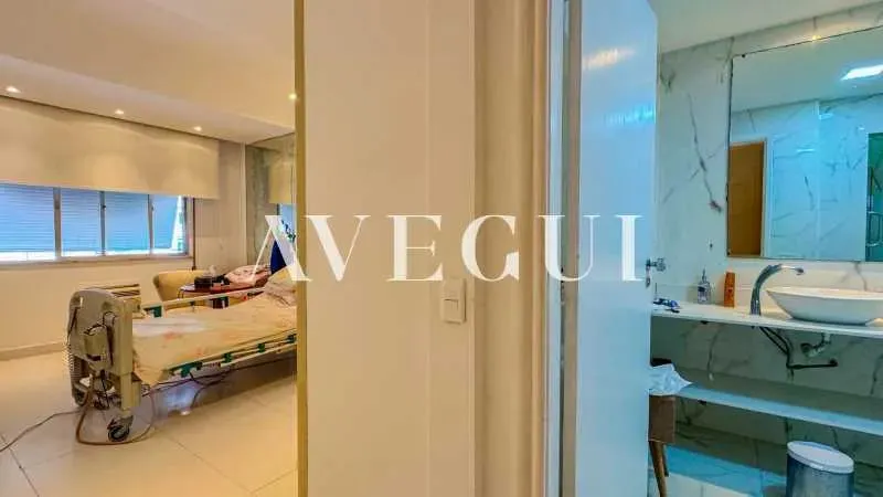 Residential apartment with 4 bedrooms and separate kitchen — photo 3